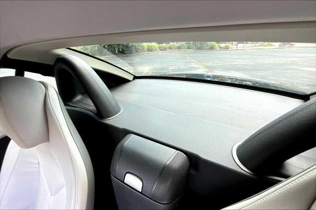 used 2010 Mercedes-Benz SLK-Class car