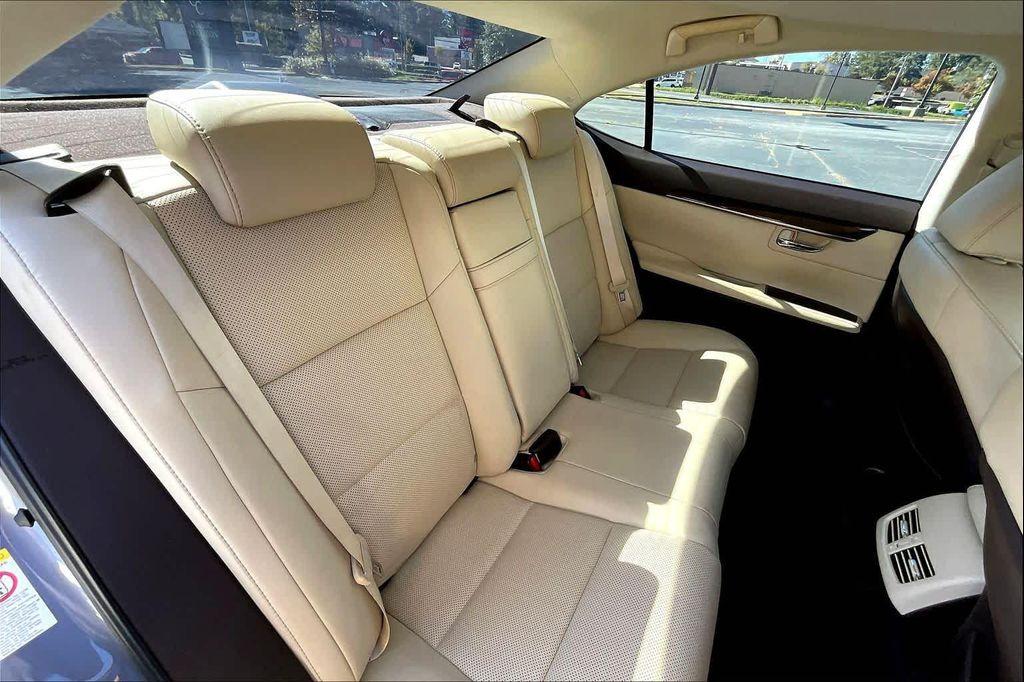 used 2017 Lexus ES 350 car, priced at $17,598