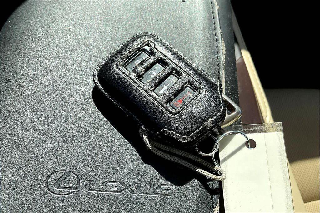 used 2017 Lexus ES 350 car, priced at $17,598
