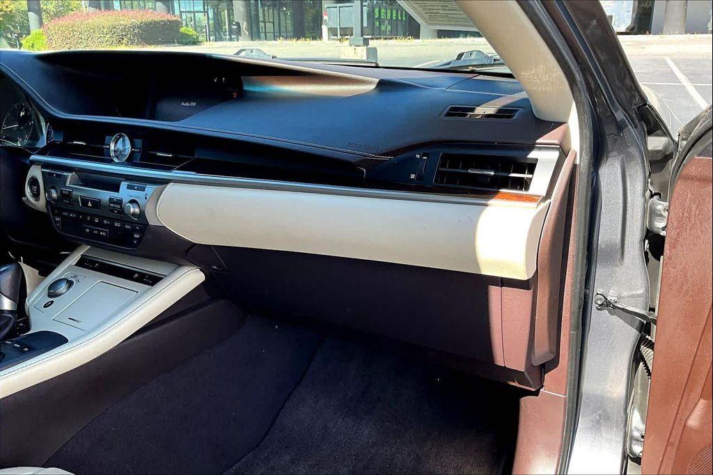 used 2017 Lexus ES 350 car, priced at $17,598