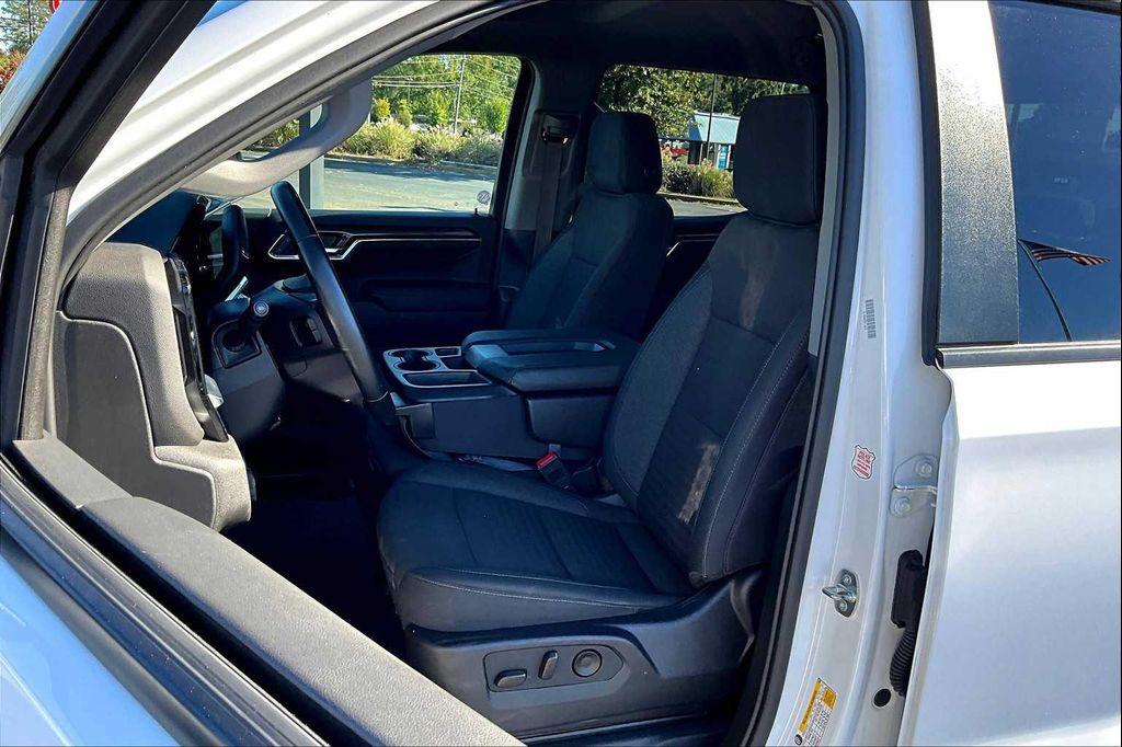 used 2024 Chevrolet Silverado 1500 car, priced at $34,298