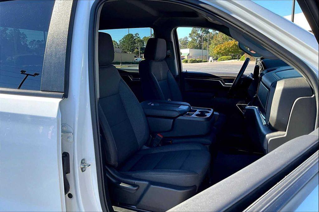 used 2024 Chevrolet Silverado 1500 car, priced at $34,298