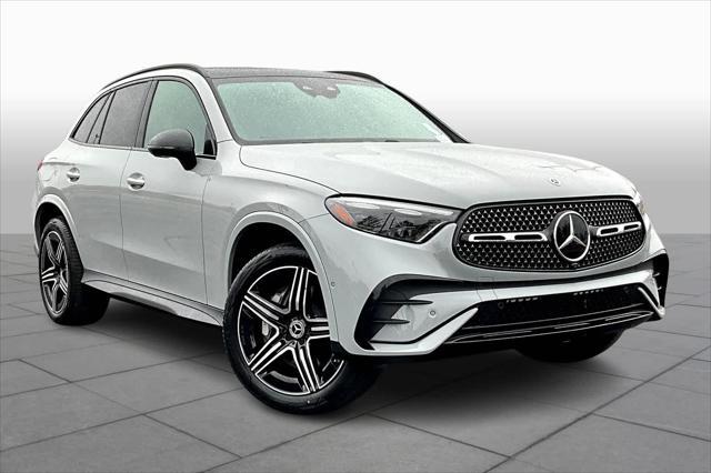 new 2025 Mercedes-Benz GLC 300 car, priced at $67,905