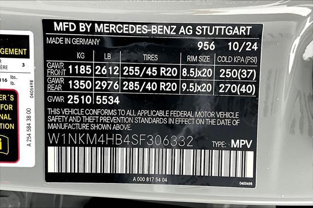 new 2025 Mercedes-Benz GLC 300 car, priced at $67,905