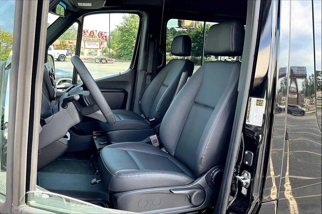 new 2025 Mercedes-Benz Sprinter 2500 car, priced at $77,669