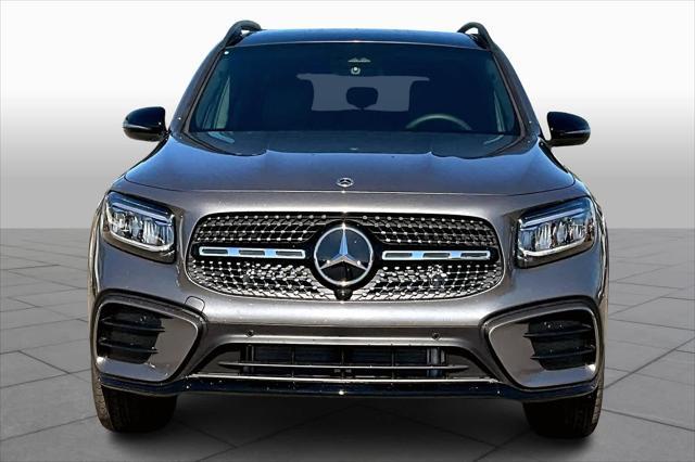 new 2025 Mercedes-Benz GLB 250 car, priced at $53,895