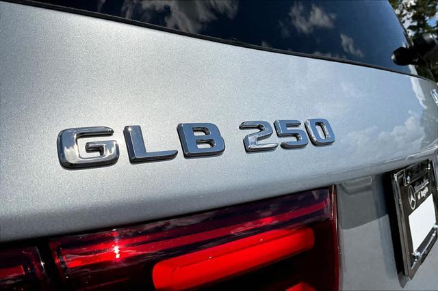 new 2025 Mercedes-Benz GLB 250 car, priced at $50,895