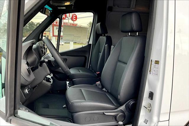 new 2025 Mercedes-Benz Sprinter 2500 car, priced at $58,812