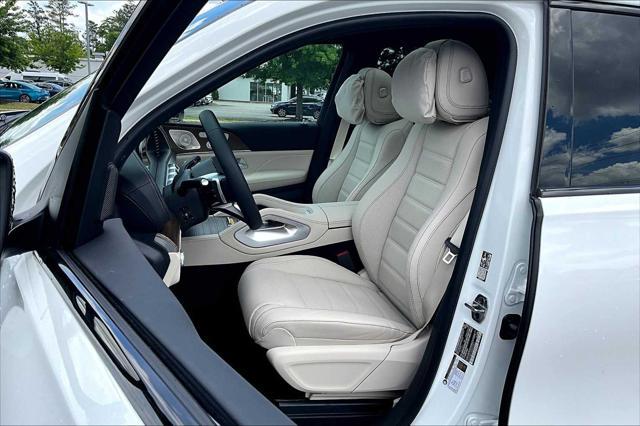new 2025 Mercedes-Benz GLS 580 car, priced at $119,495