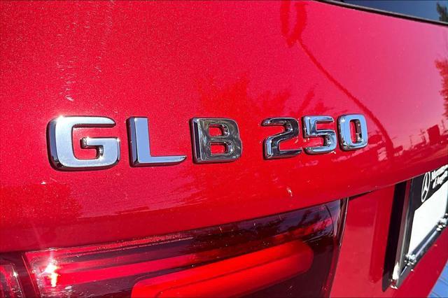 new 2025 Mercedes-Benz GLB 250 car, priced at $53,465