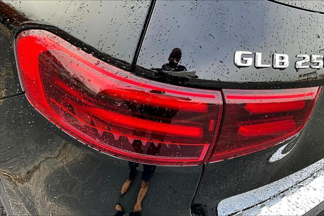 new 2025 Mercedes-Benz GLB 250 car, priced at $51,270