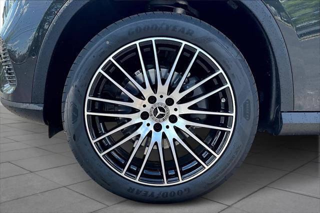 new 2025 Mercedes-Benz GLC 300 car, priced at $57,155