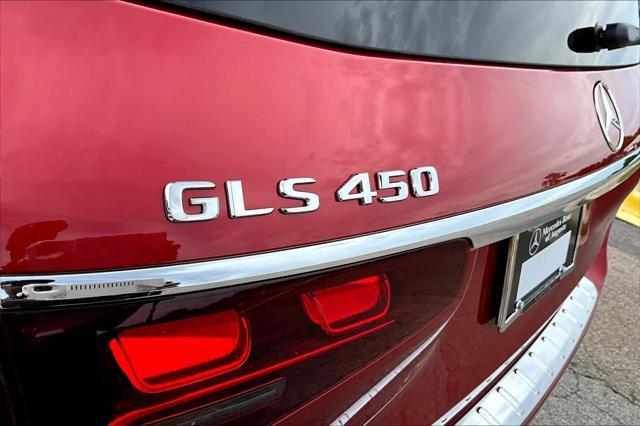 new 2025 Mercedes-Benz GLS 450 car, priced at $105,260