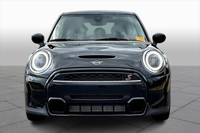 used 2024 MINI Hardtop car, priced at $28,398