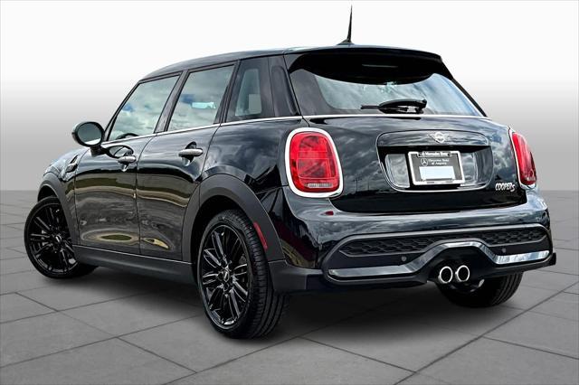 used 2024 MINI Hardtop car, priced at $28,398