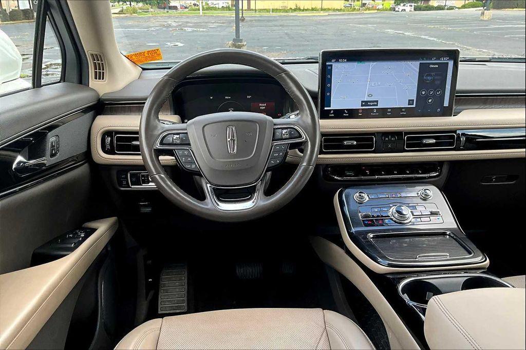 used 2022 Lincoln Nautilus car, priced at $33,798