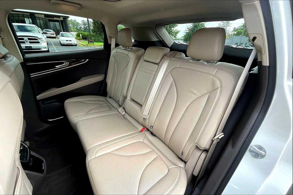 used 2022 Lincoln Nautilus car, priced at $33,798