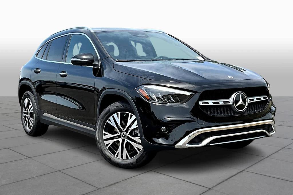 new 2024 Mercedes-Benz GLA 250 car, priced at $47,205