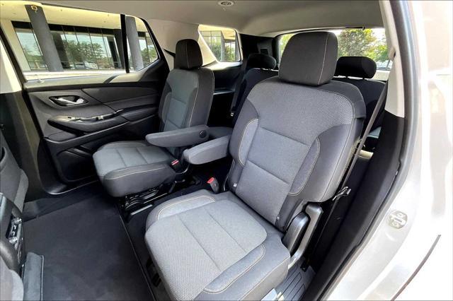 used 2021 Chevrolet Traverse car, priced at $24,998