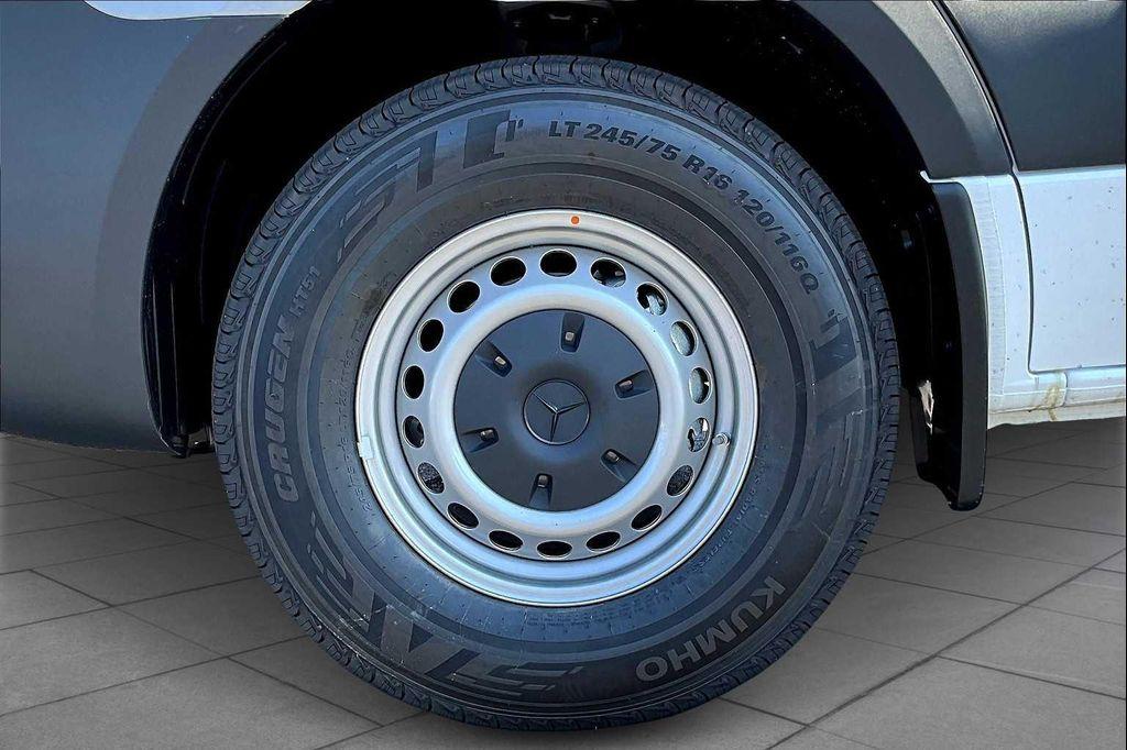 new 2025 Mercedes-Benz Sprinter 2500 car, priced at $69,385