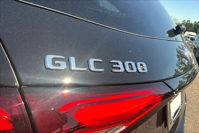 new 2025 Mercedes-Benz GLC 300 car, priced at $54,250