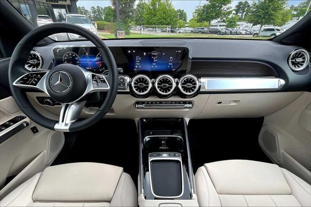 new 2025 Mercedes-Benz GLB 250 car, priced at $49,580