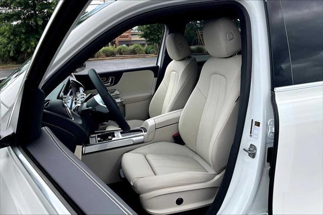 new 2025 Mercedes-Benz GLB 250 car, priced at $49,580