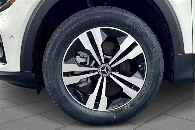 new 2025 Mercedes-Benz GLB 250 car, priced at $49,580