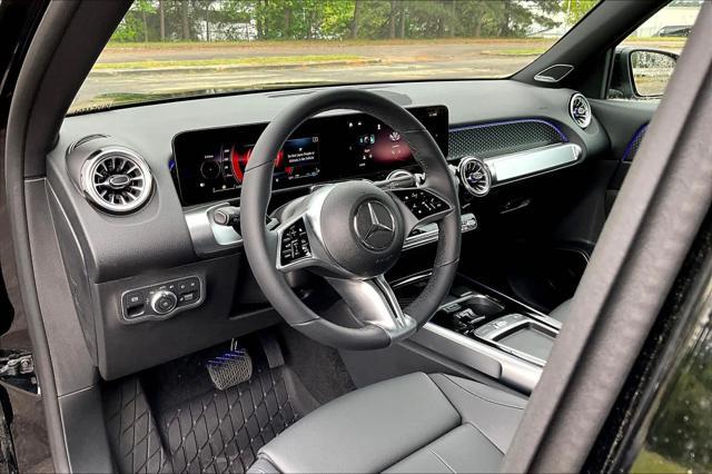 new 2024 Mercedes-Benz GLB 250 car, priced at $51,325