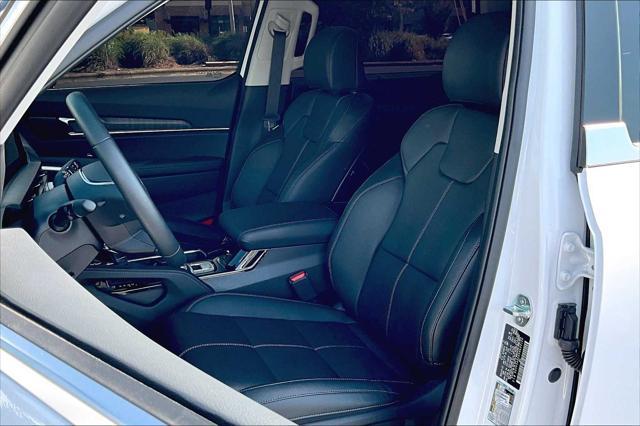 used 2025 Kia Telluride car, priced at $45,298
