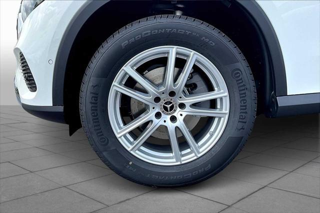 new 2025 Mercedes-Benz GLC 300 car, priced at $52,435