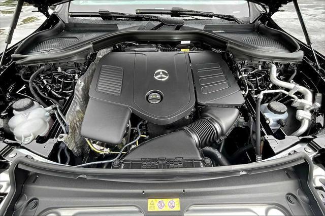 new 2025 Mercedes-Benz GLC 300 car, priced at $56,915