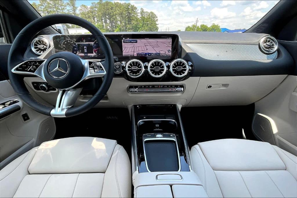 new 2024 Mercedes-Benz GLA 250 car, priced at $47,490