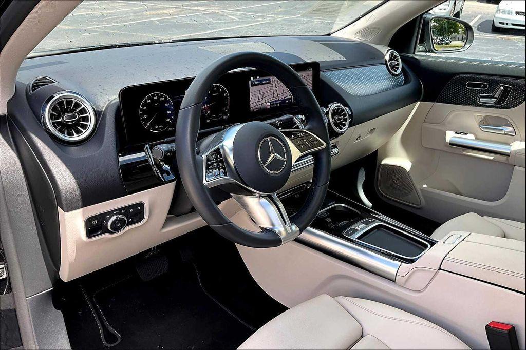 used 2025 Mercedes-Benz GLA 250 car, priced at $43,098