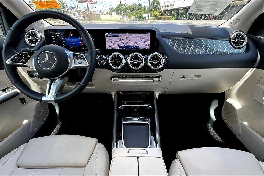 used 2025 Mercedes-Benz GLA 250 car, priced at $43,098