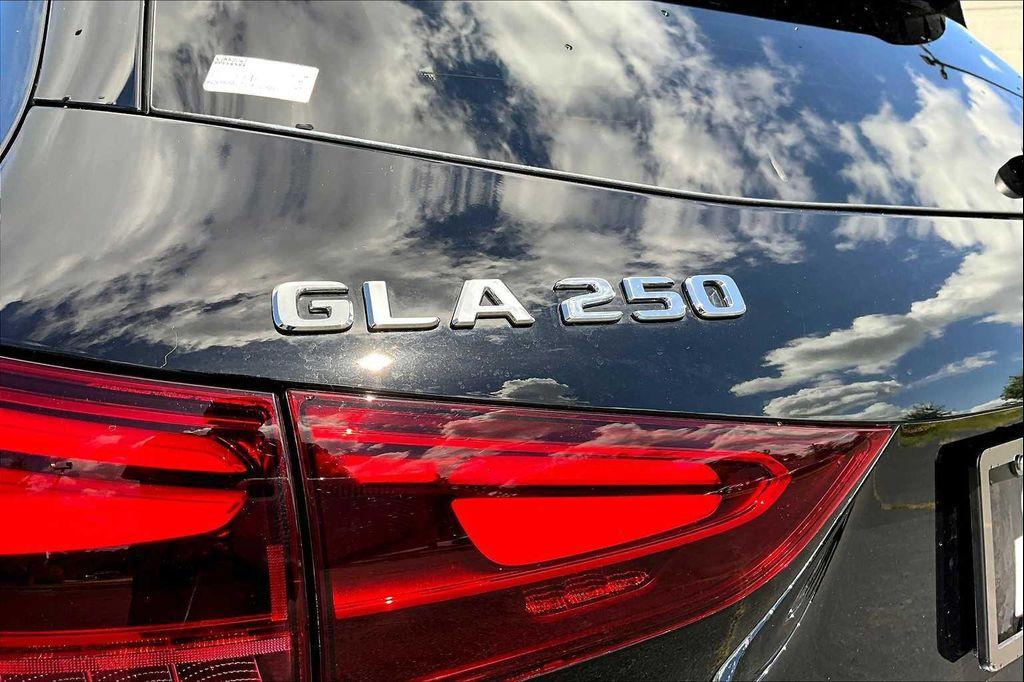 used 2025 Mercedes-Benz GLA 250 car, priced at $43,098