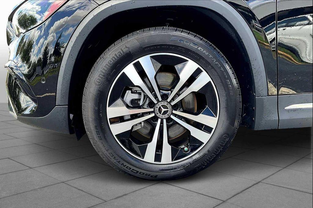used 2025 Mercedes-Benz GLA 250 car, priced at $43,098