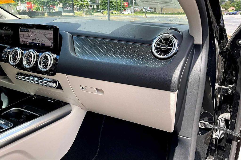 used 2025 Mercedes-Benz GLA 250 car, priced at $43,098