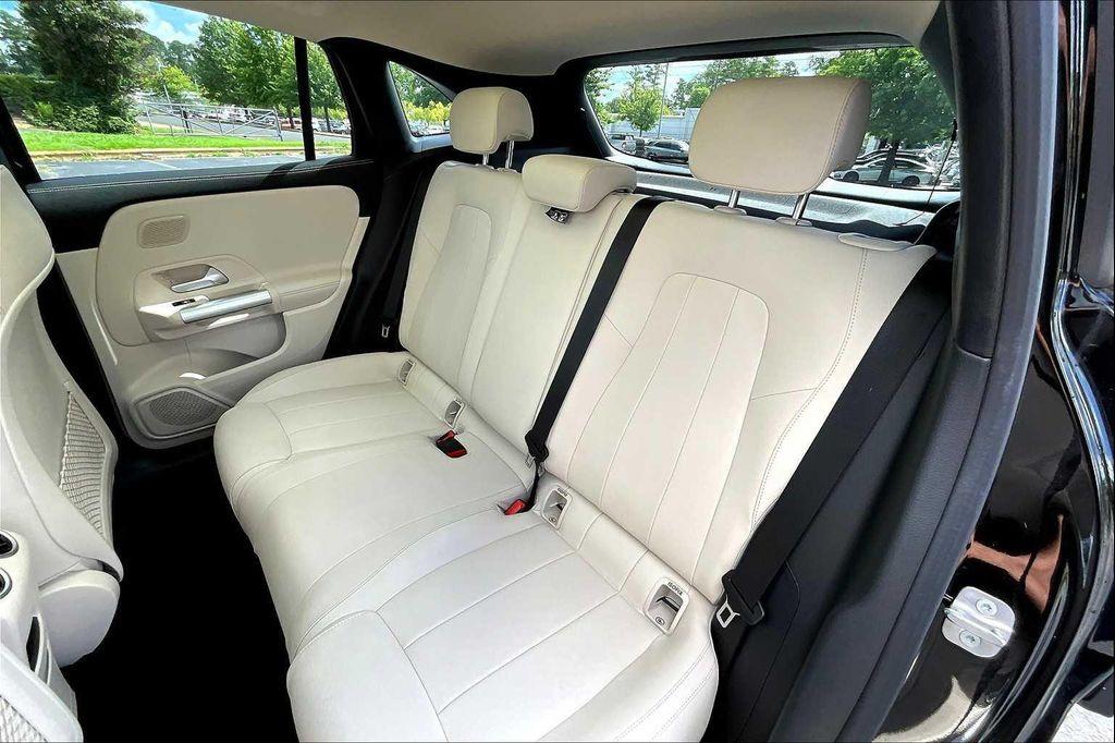 used 2025 Mercedes-Benz GLA 250 car, priced at $43,098