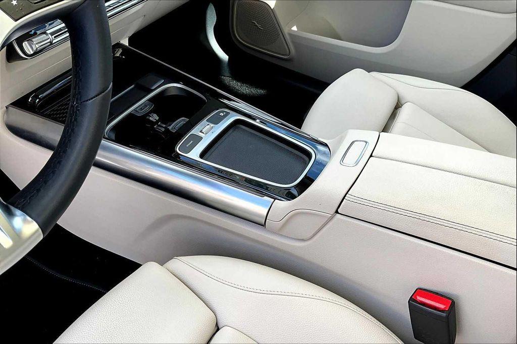 used 2025 Mercedes-Benz GLA 250 car, priced at $43,098