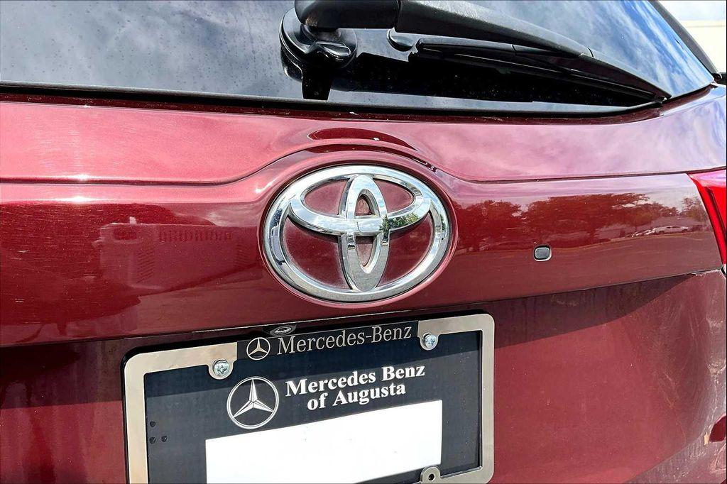 used 2017 Toyota Highlander car, priced at $16,998