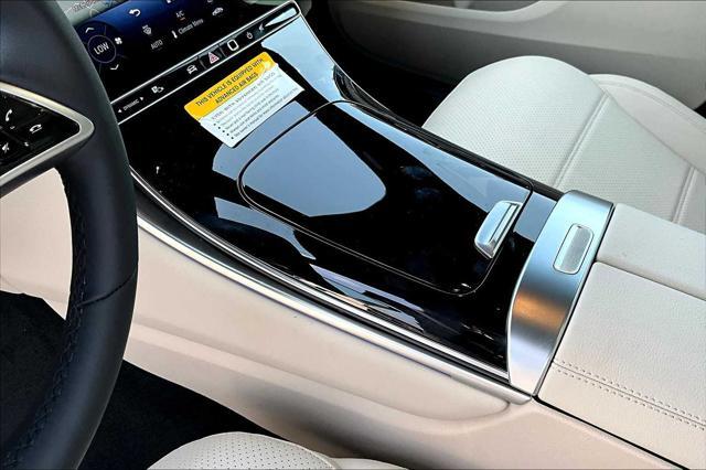 new 2025 Mercedes-Benz GLC 300 car, priced at $54,585