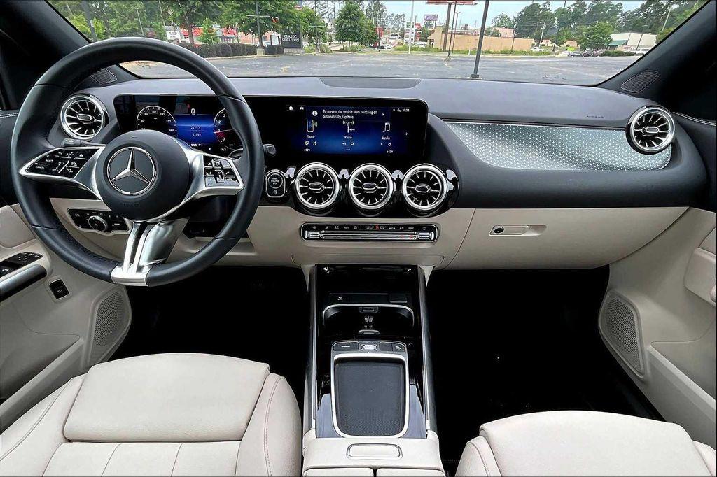used 2025 Mercedes-Benz GLA 250 car, priced at $34,998