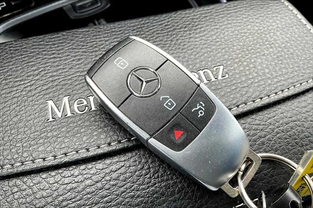 used 2020 Mercedes-Benz GLB 250 car, priced at $27,998