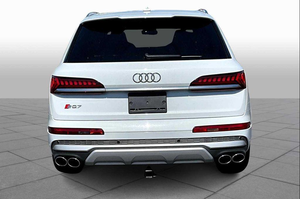 used 2022 Audi SQ7 car, priced at $49,998