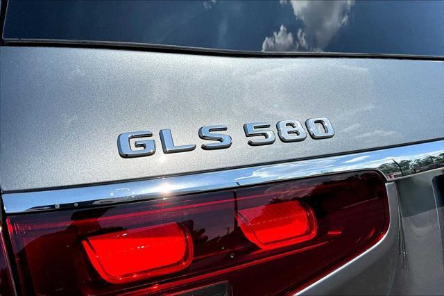 used 2025 Mercedes-Benz GLS 580 car