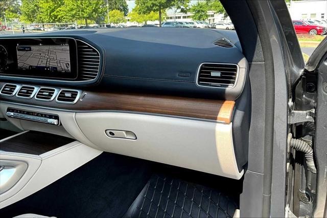 used 2025 Mercedes-Benz GLS 580 car
