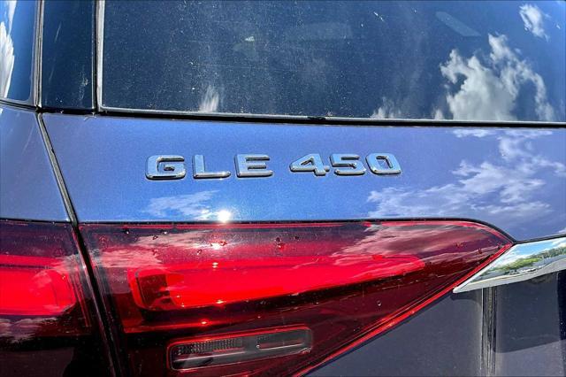 new 2025 Mercedes-Benz GLE 450 car, priced at $83,195