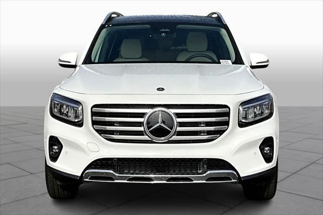 new 2025 Mercedes-Benz GLB 250 car, priced at $51,890