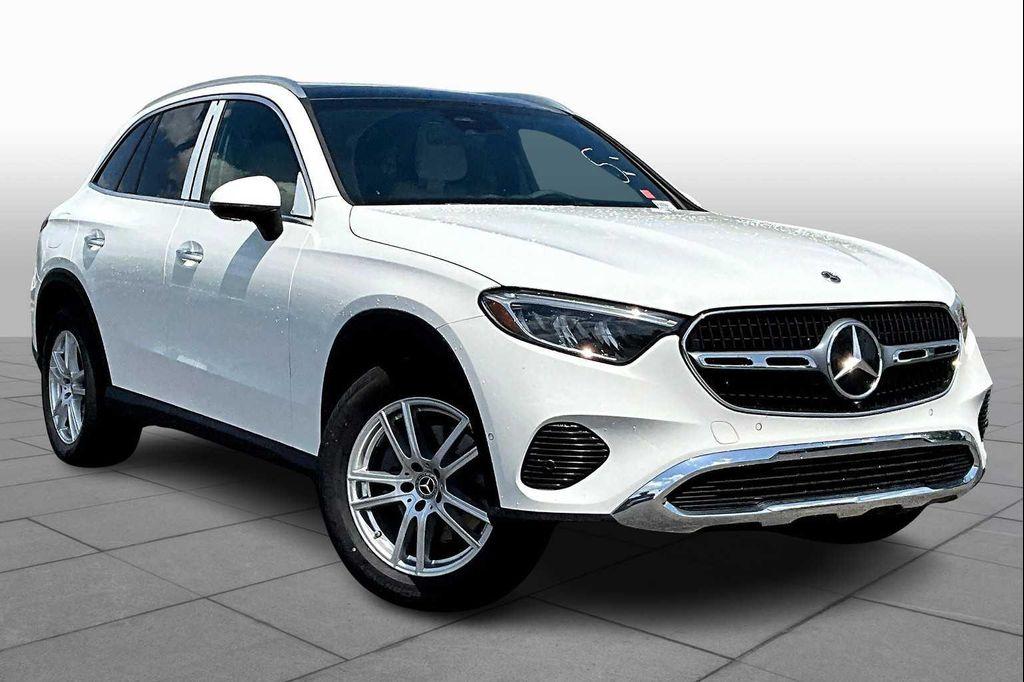 new 2025 Mercedes-Benz GLC 300 car, priced at $56,350